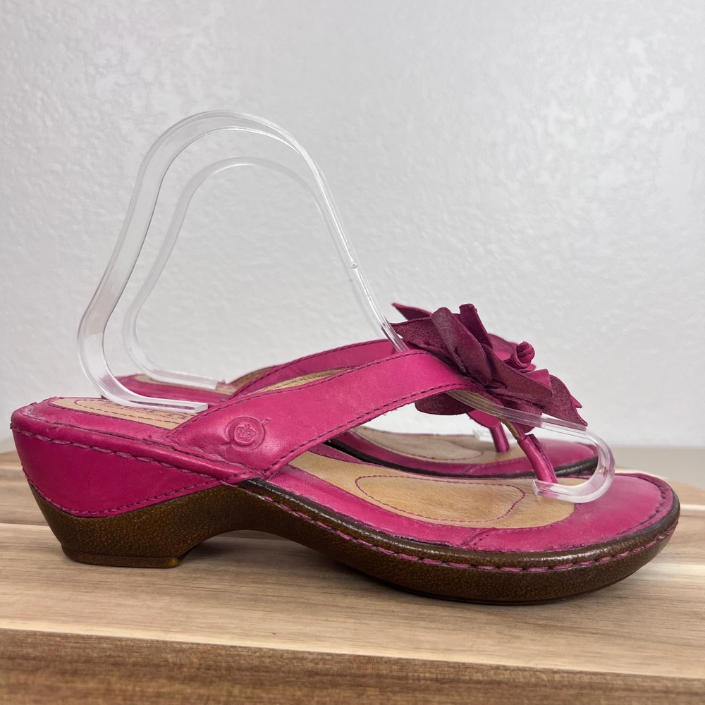 Y2K Born Heeled Sandals Womens 8 Pink Leather Flower Wedge Thong Casual Comfort